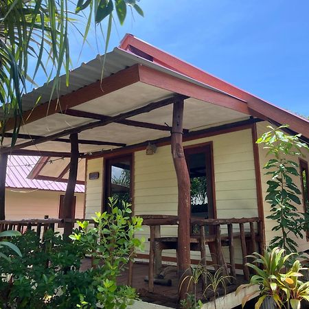 Blue Sky Bungalow เกาะจำ ภายนอก รูปภาพ