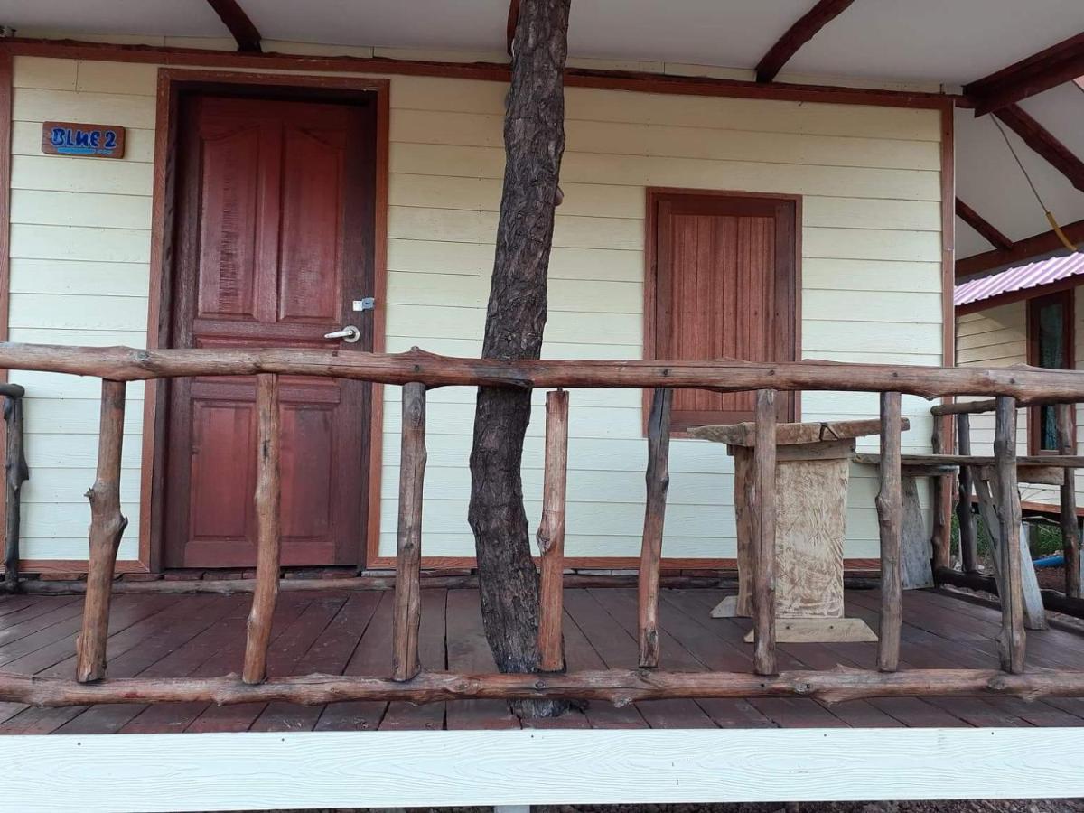 Blue Sky Bungalow เกาะจำ ภายนอก รูปภาพ