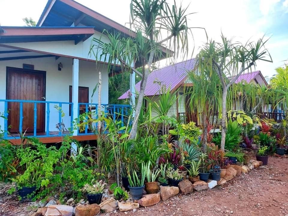 Blue Sky Bungalow เกาะจำ ภายนอก รูปภาพ